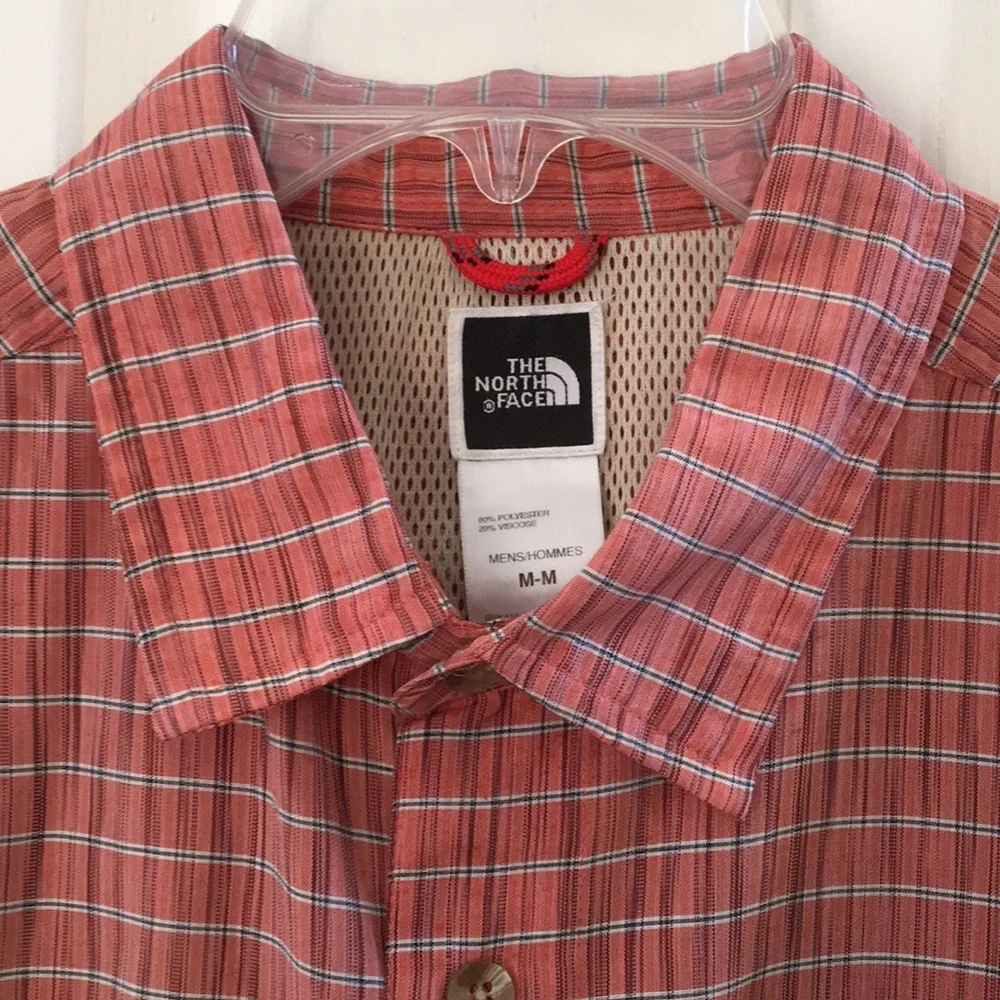FINAL MARKDOWN Men’s The North Face SS Button Down Shirt medium